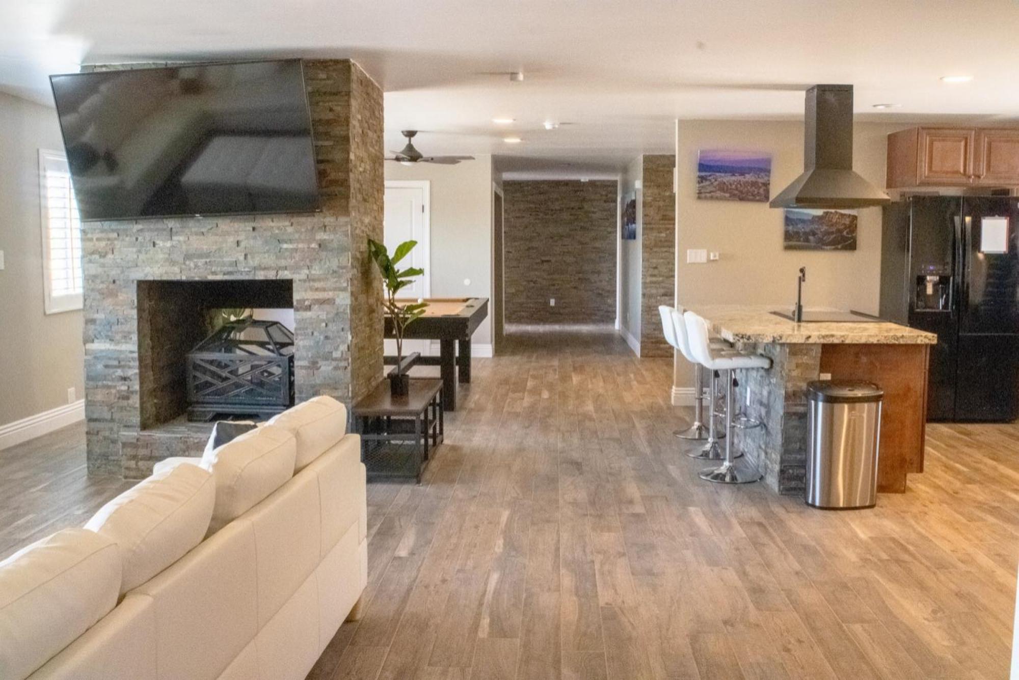לאס וגאס Lux Private Home - Pool, Billiards, 8 Smart Tvs, Board Games, Cotton Bedding - The Stone Sanctuary At Mccullough Hills Trailhead מראה חיצוני תמונה