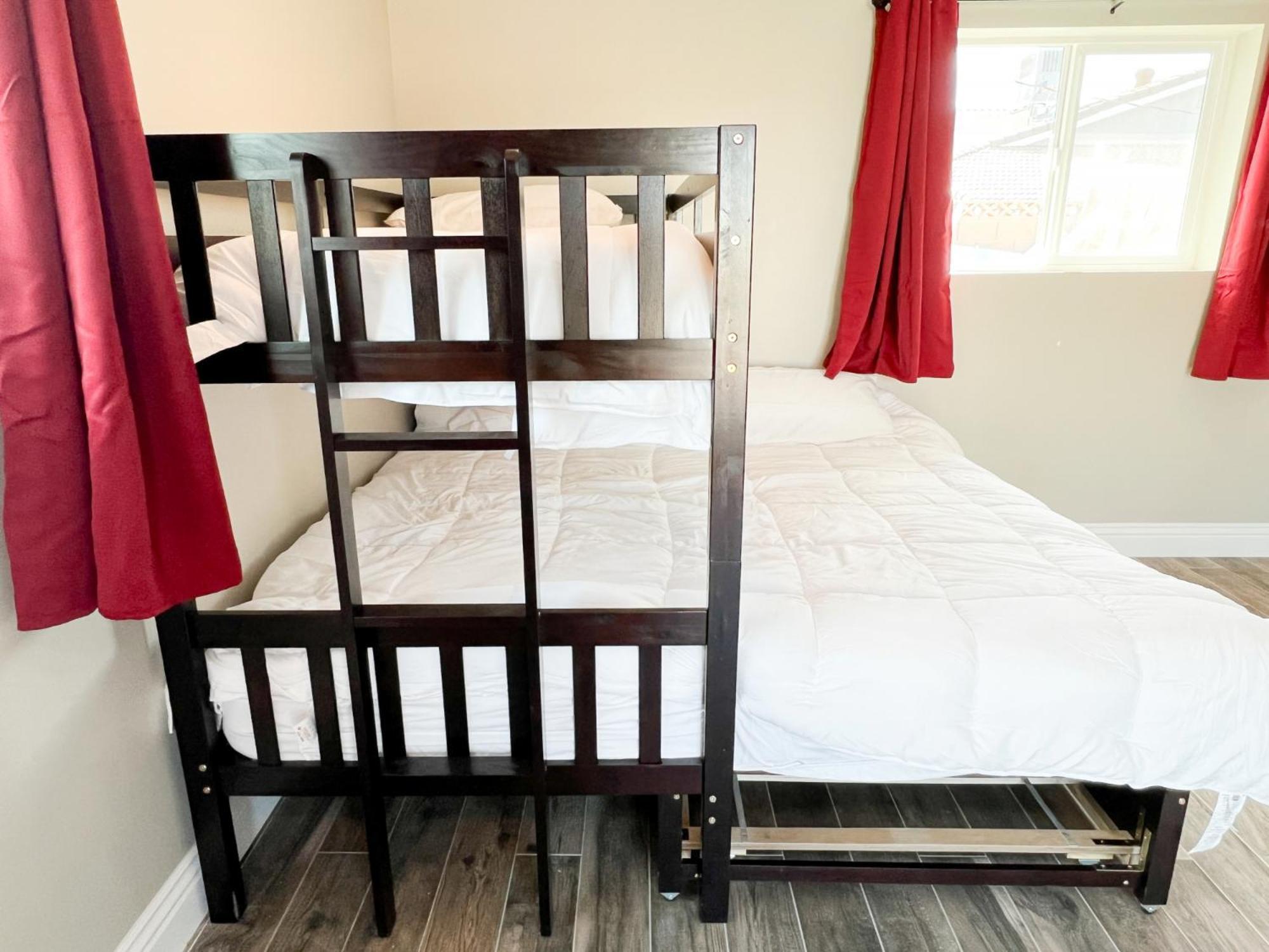 לאס וגאס Lux Private Home - Pool, Billiards, 8 Smart Tvs, Board Games, Cotton Bedding - The Stone Sanctuary At Mccullough Hills Trailhead מראה חיצוני תמונה