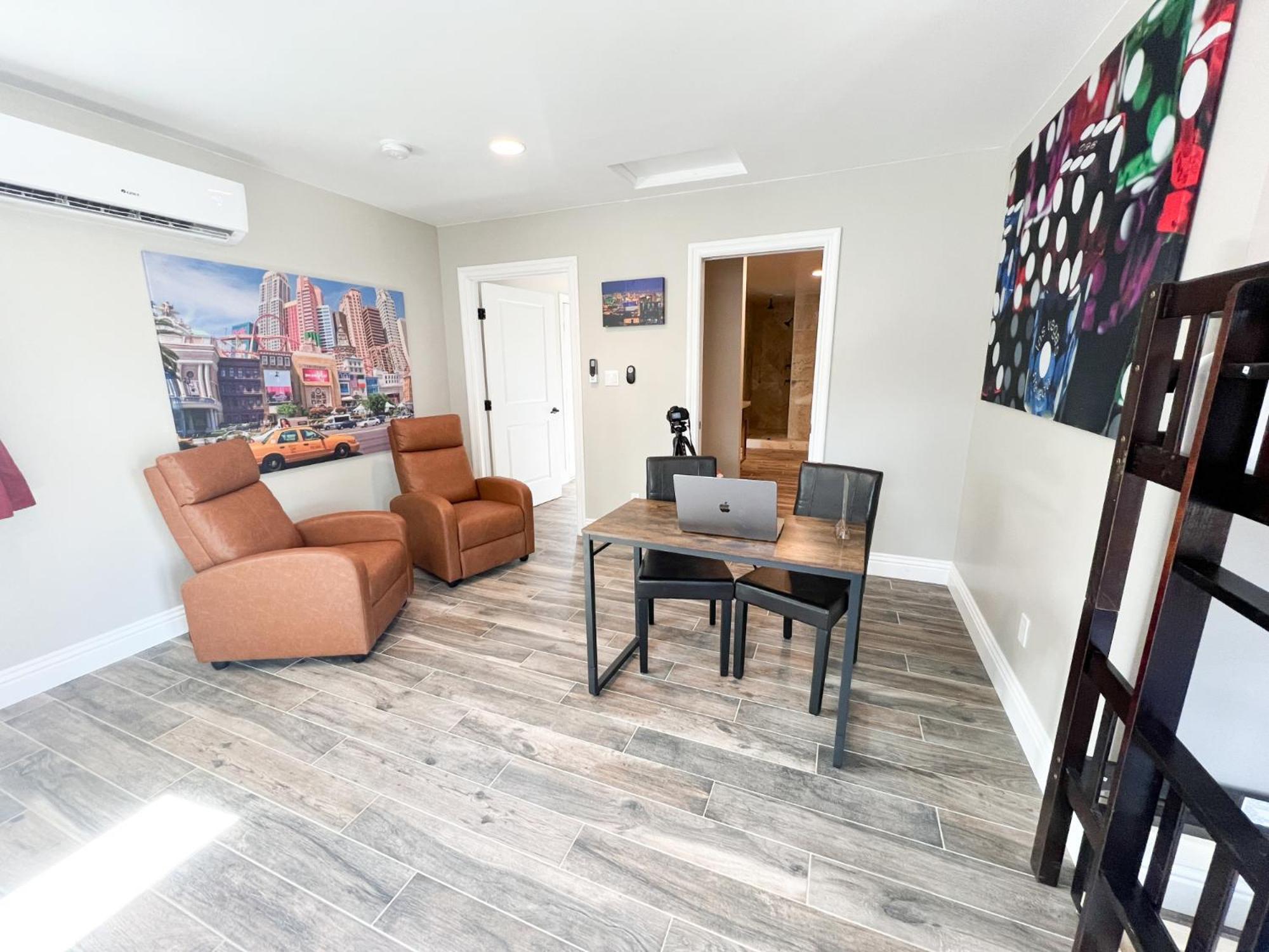 לאס וגאס Lux Private Home - Pool, Billiards, 8 Smart Tvs, Board Games, Cotton Bedding - The Stone Sanctuary At Mccullough Hills Trailhead מראה חיצוני תמונה