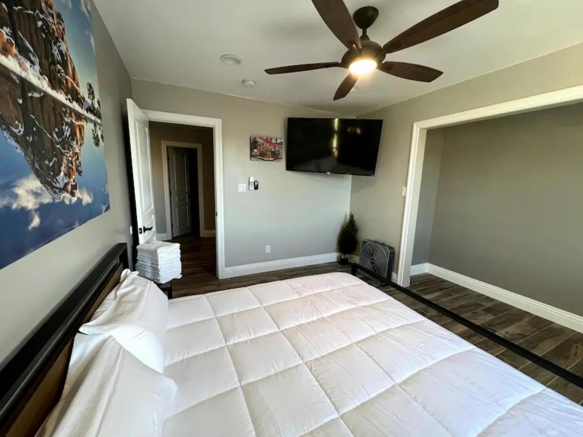 לאס וגאס Lux Private Home - Pool, Billiards, 8 Smart Tvs, Board Games, Cotton Bedding - The Stone Sanctuary At Mccullough Hills Trailhead מראה חיצוני תמונה