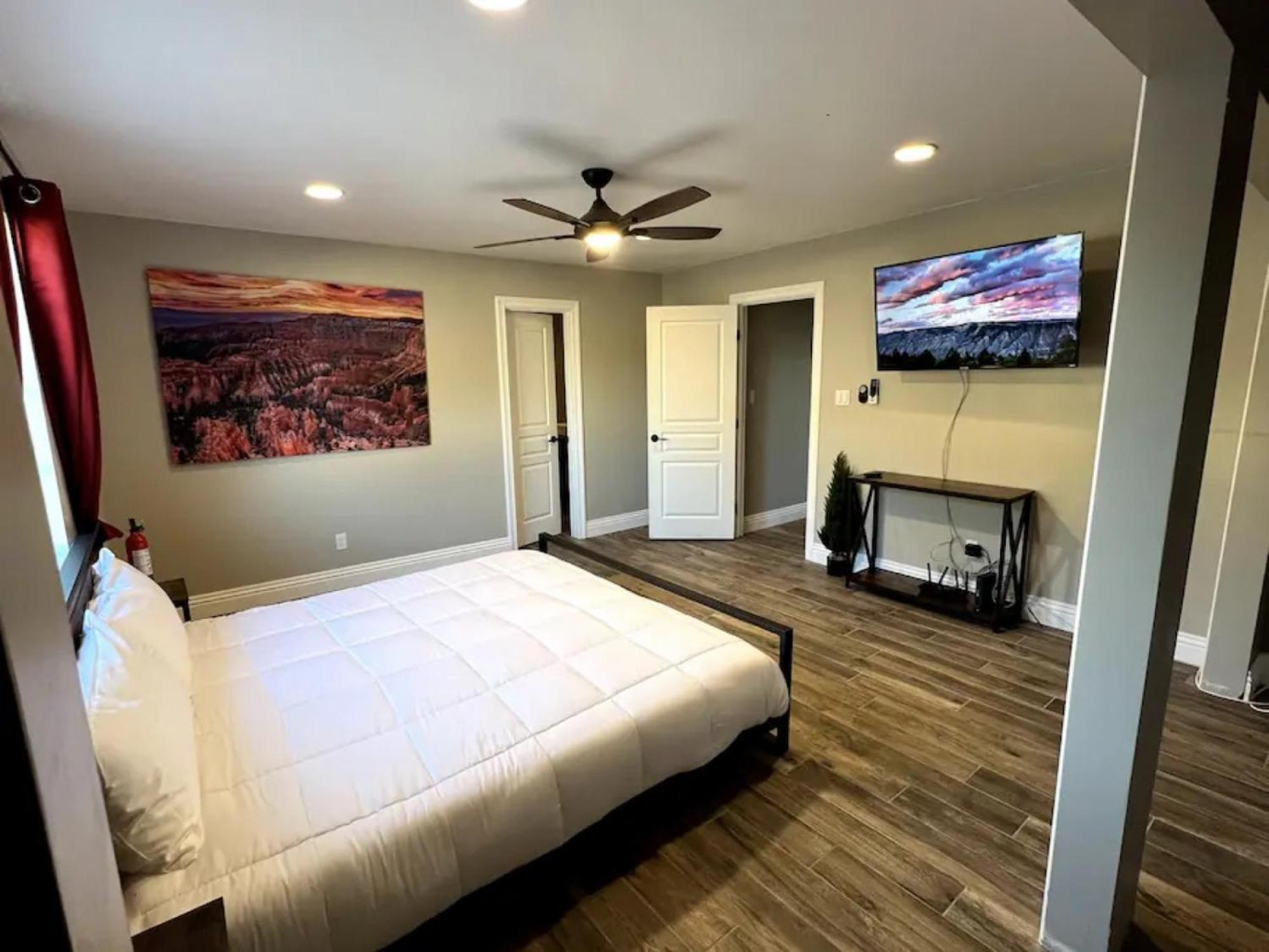 לאס וגאס Lux Private Home - Pool, Billiards, 8 Smart Tvs, Board Games, Cotton Bedding - The Stone Sanctuary At Mccullough Hills Trailhead מראה חיצוני תמונה