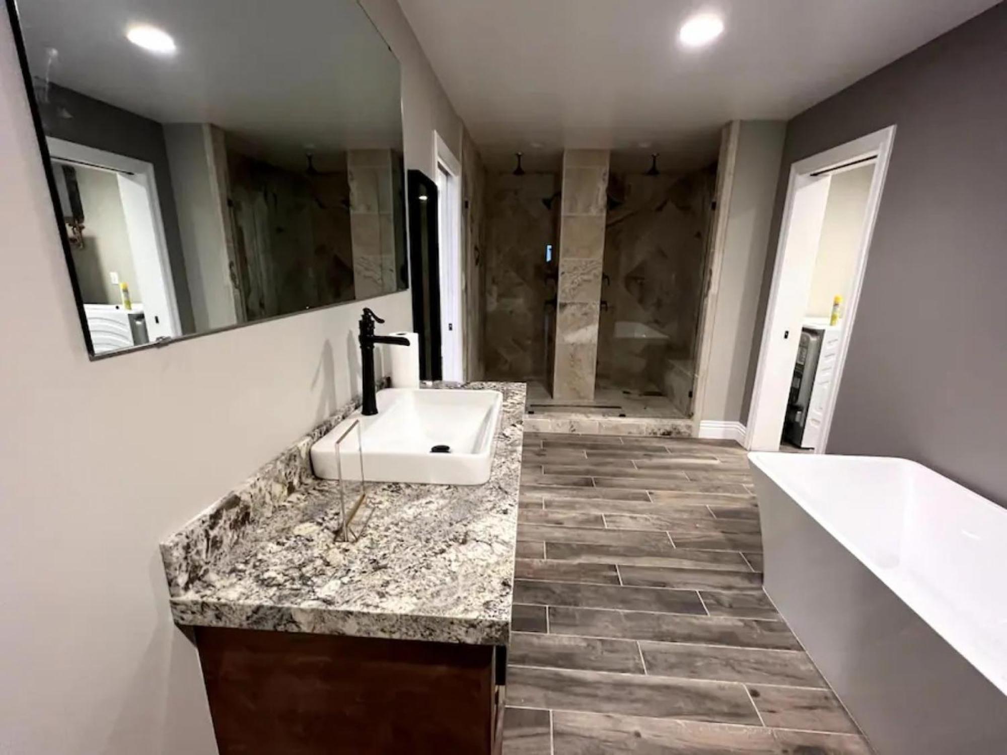 לאס וגאס Lux Private Home - Pool, Billiards, 8 Smart Tvs, Board Games, Cotton Bedding - The Stone Sanctuary At Mccullough Hills Trailhead מראה חיצוני תמונה