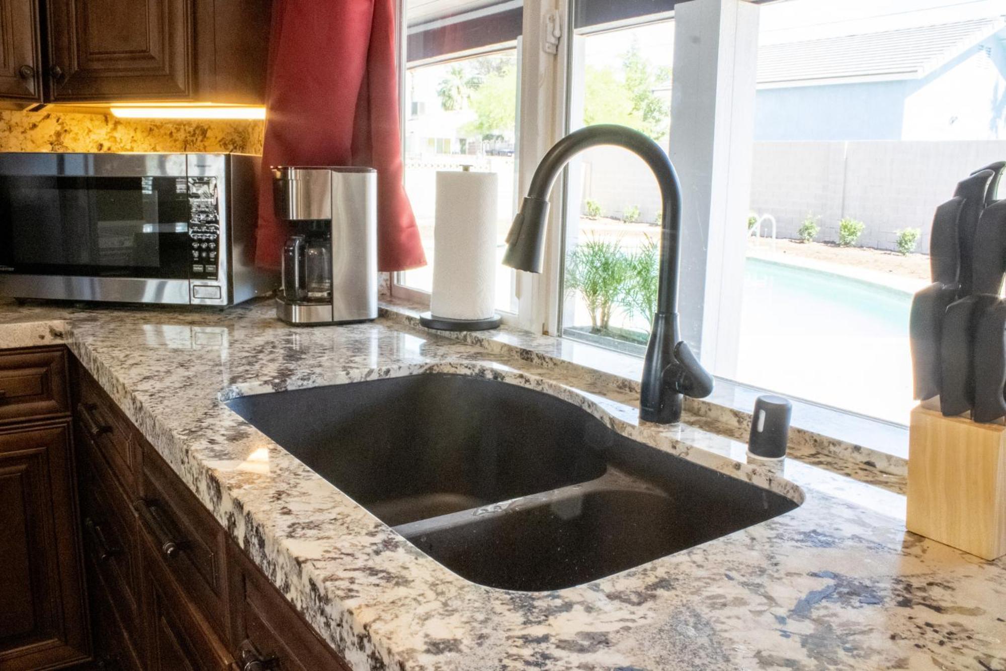 לאס וגאס Lux Private Home - Pool, Billiards, 8 Smart Tvs, Board Games, Cotton Bedding - The Stone Sanctuary At Mccullough Hills Trailhead מראה חיצוני תמונה
